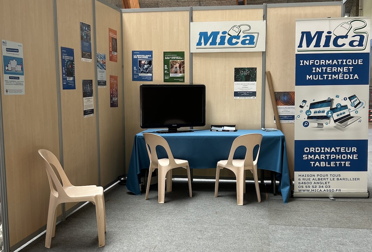 Stand du MICA - au Forum